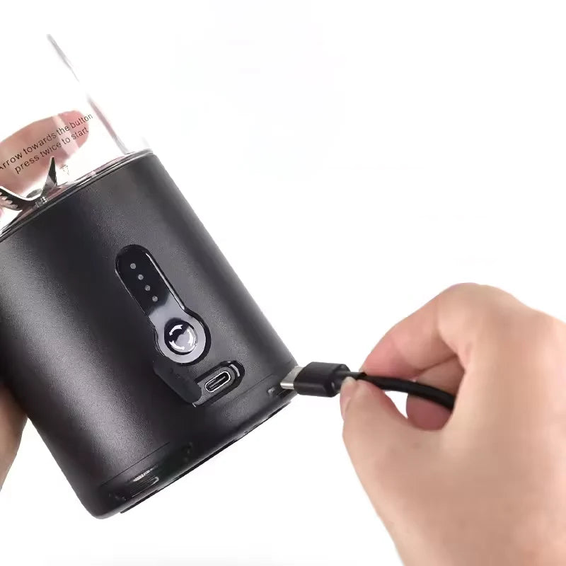 Mini Portable Juicer Cup – USB Rechargeable Blender